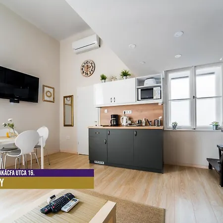 Little Americas Ring Budapest